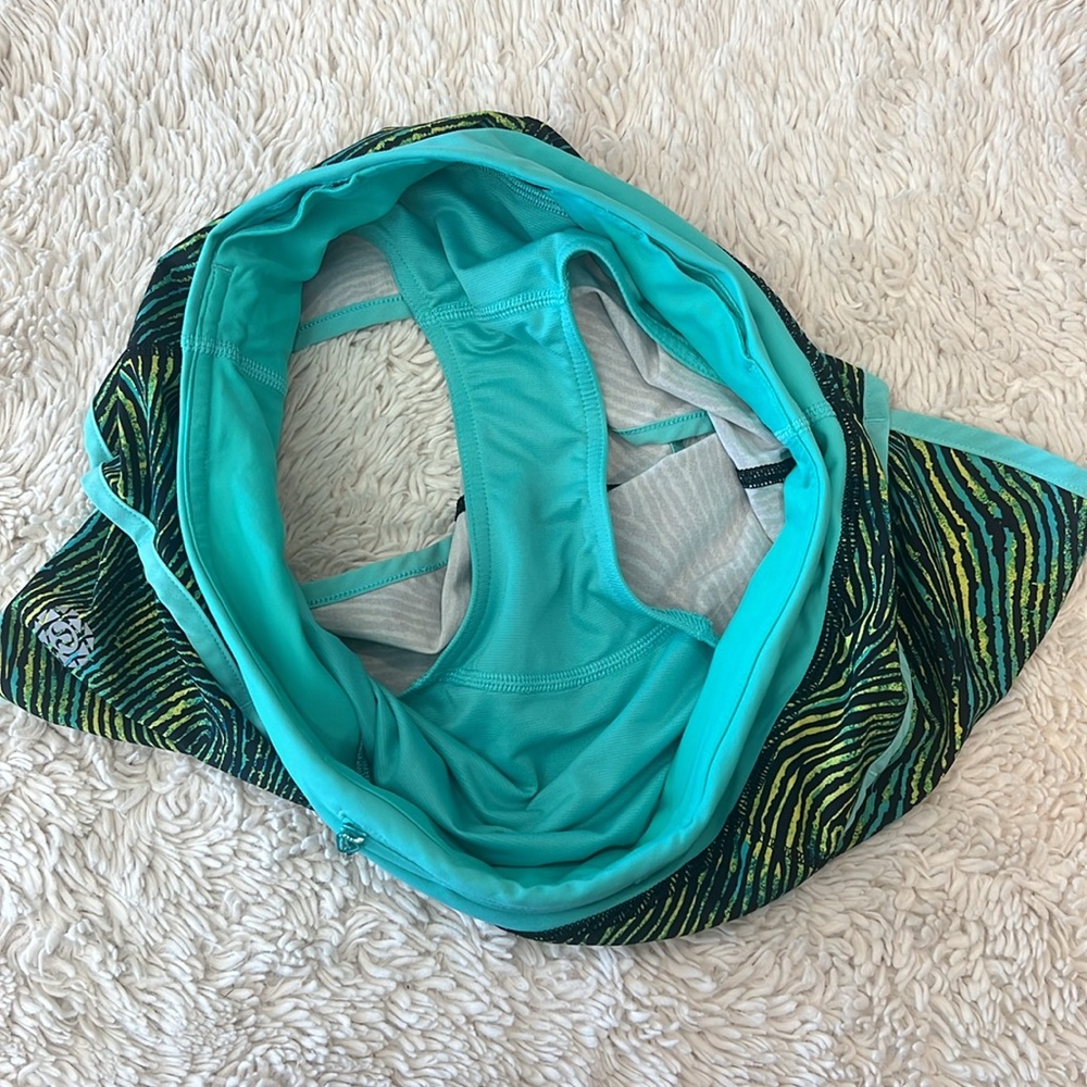 Lululemon Seawheeze speed up shorts size 6 VEUC - Picture 3 of 5